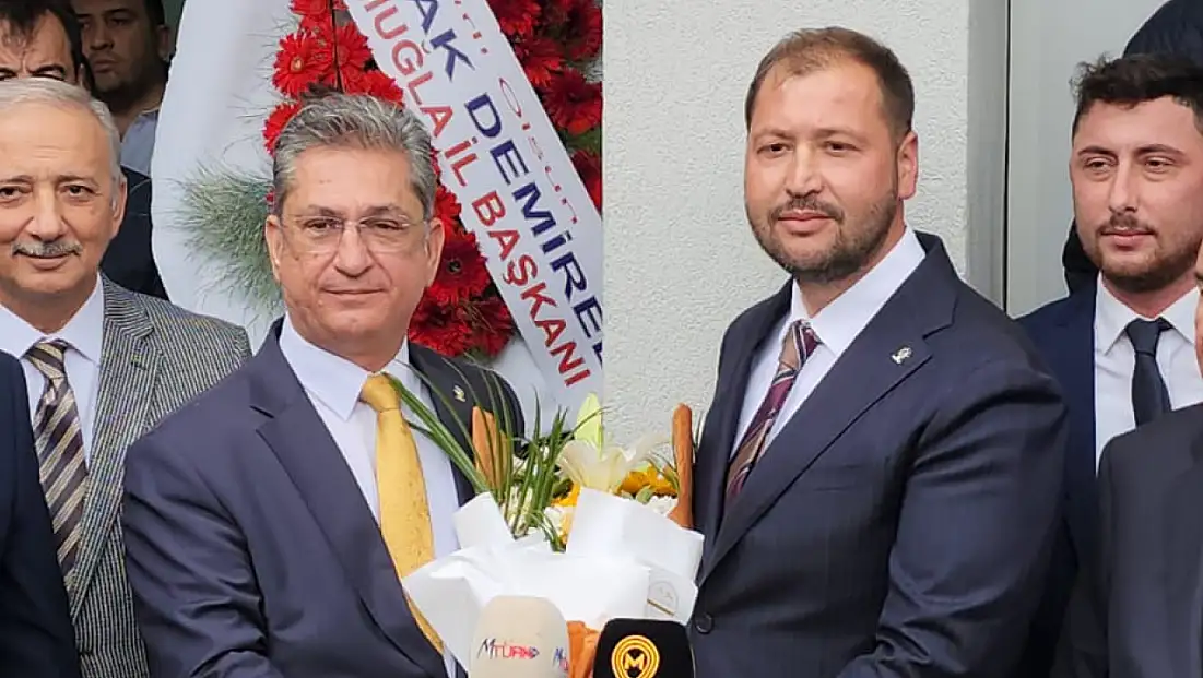 AK Parti'de Görev Değişimi