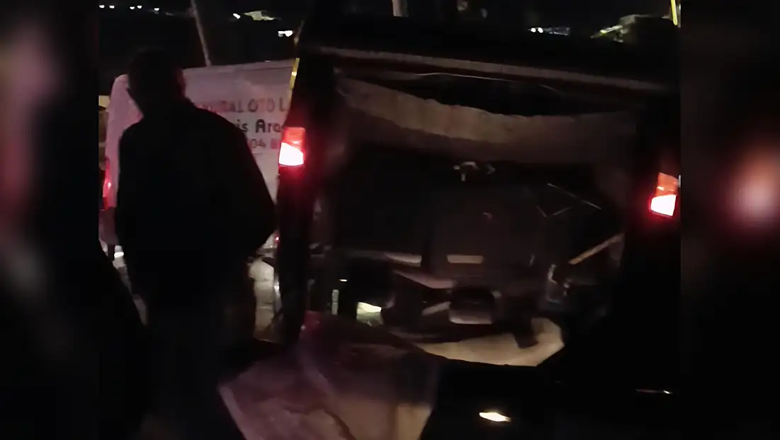 Ehliyetsiz sürücü kaza yaptı 2'si ağır 3 yaralı