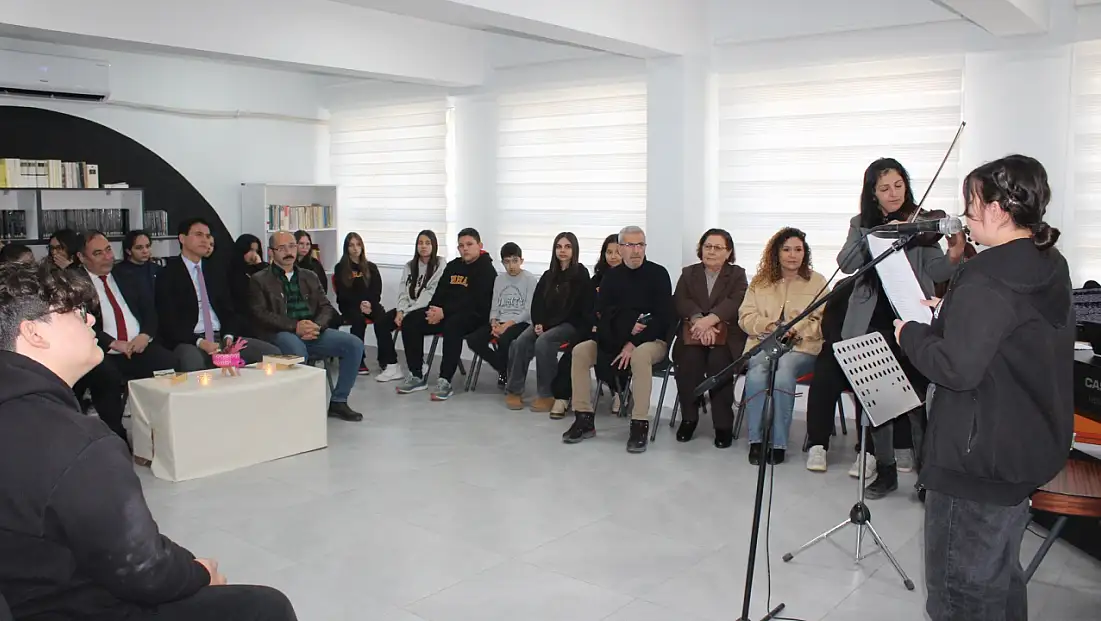 Gençlerden sıcacık bir dinleti