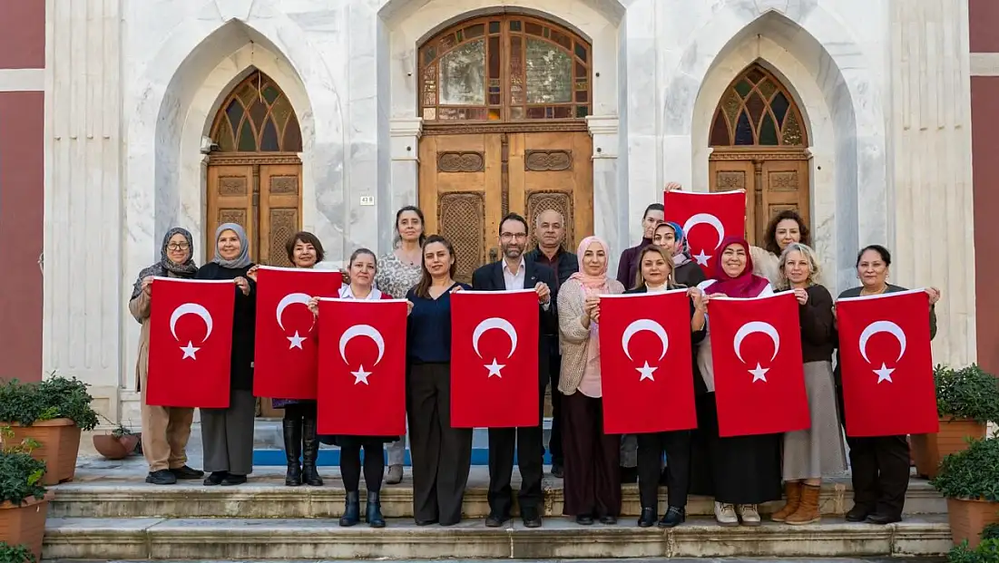 Muğla Olgunlaşma Enstitüsü’nde Bayrak dikim eğitimi