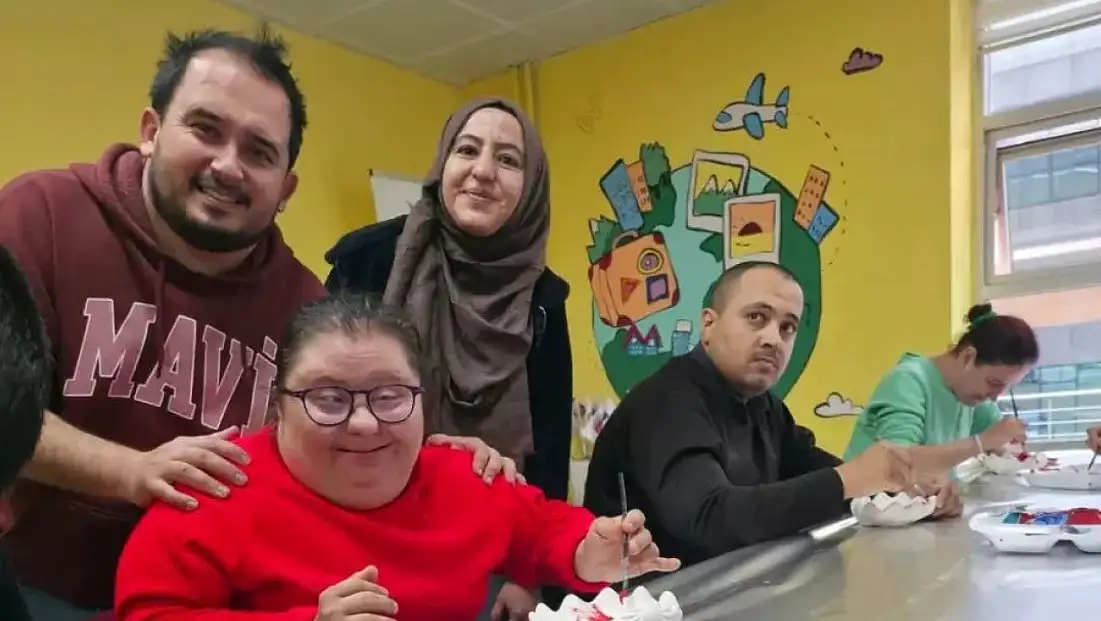 Özel bireyler engelleri sanatla aştı