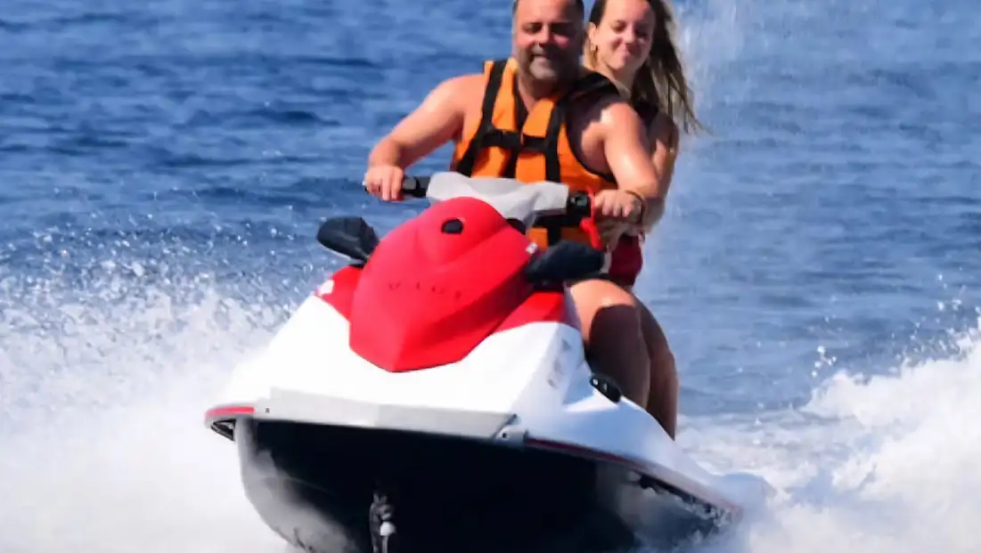 semih şentürk ailesiyle bodrum’da tatilde