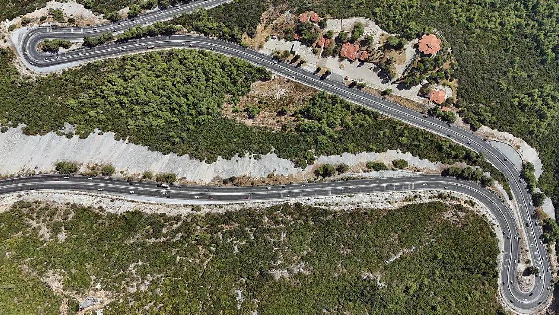 Tarihi yol nefes kesen manzara