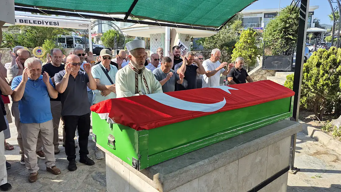 15. Dönem Milletvekili Senemoğlu Bitez'te toprağa verildi