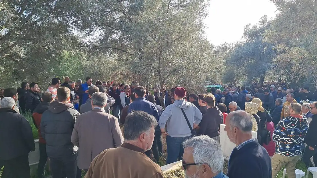 30 Yaşındaki Genç Gözyaşları İçinde Toprağa Verildi