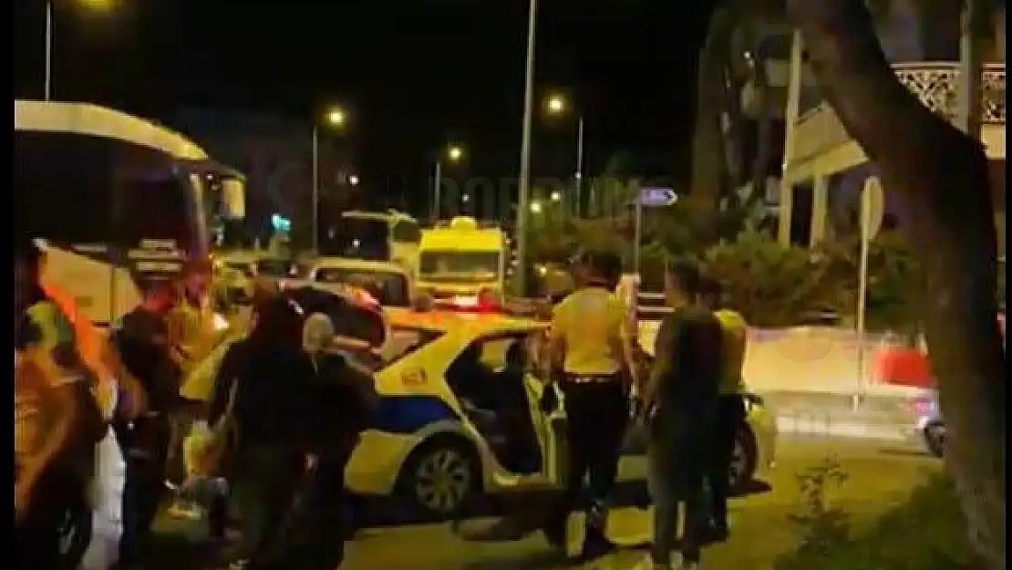 68 Düzensiz Göçmen ve Tır Şoförü Vatandaşların Dikkati Sayesinde Yakalandı