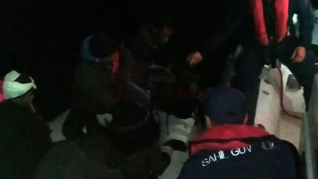 7 Göçmen Sahil Güvenlik Ekipleri Tarafından Kurtarıldı
