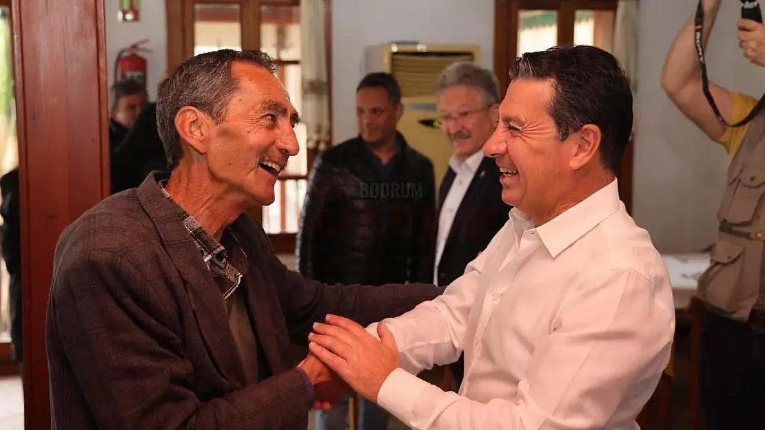 Ahmet Aras, 'Kapımız Açık. Muhtarların Randevu Almasına Gerek Kalmayacak'