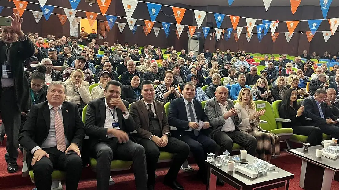 Ak parti Bodrum İlçe 8.OLAĞAN KONGRESİ geniş bir katılımla Kale okulları konferans salonunda yapıldı.