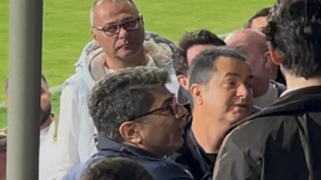 Ali Koç'a Hakaret İddiası Tribünlerde Gerginlik Yarattı!