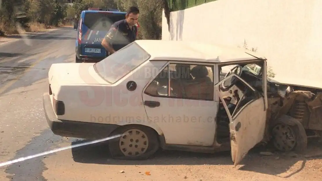 Alkollü Sürücü Duvara Çarpıp Durabildi