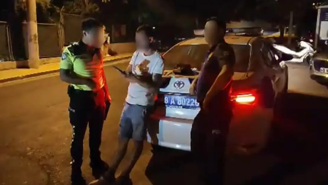 Alkollü sürücü polis ekiplerine zor anlar yaşattı !