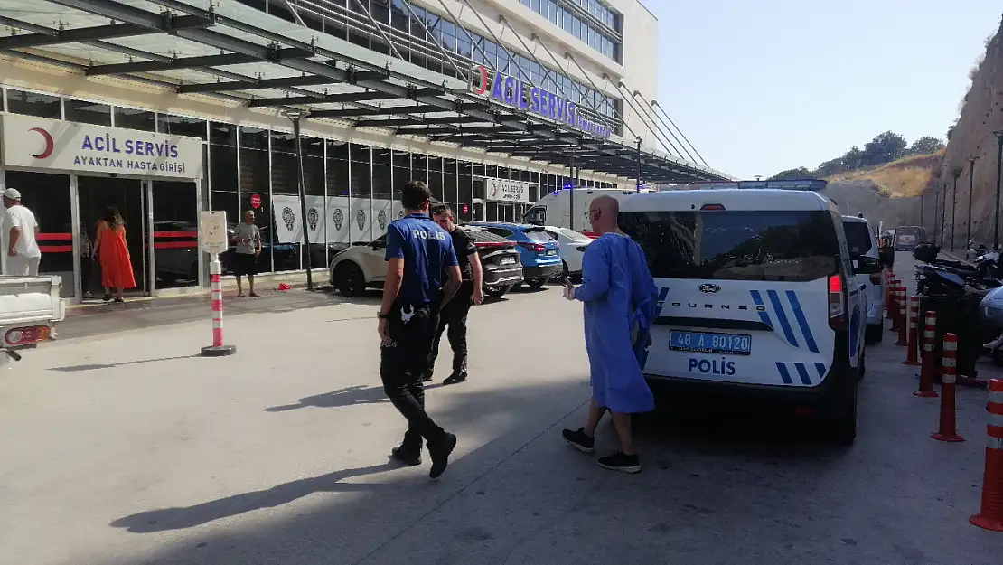 Ameliyat önlüğü ile hastaneden kaçtı ! Polis ekipleri alarma geçti !