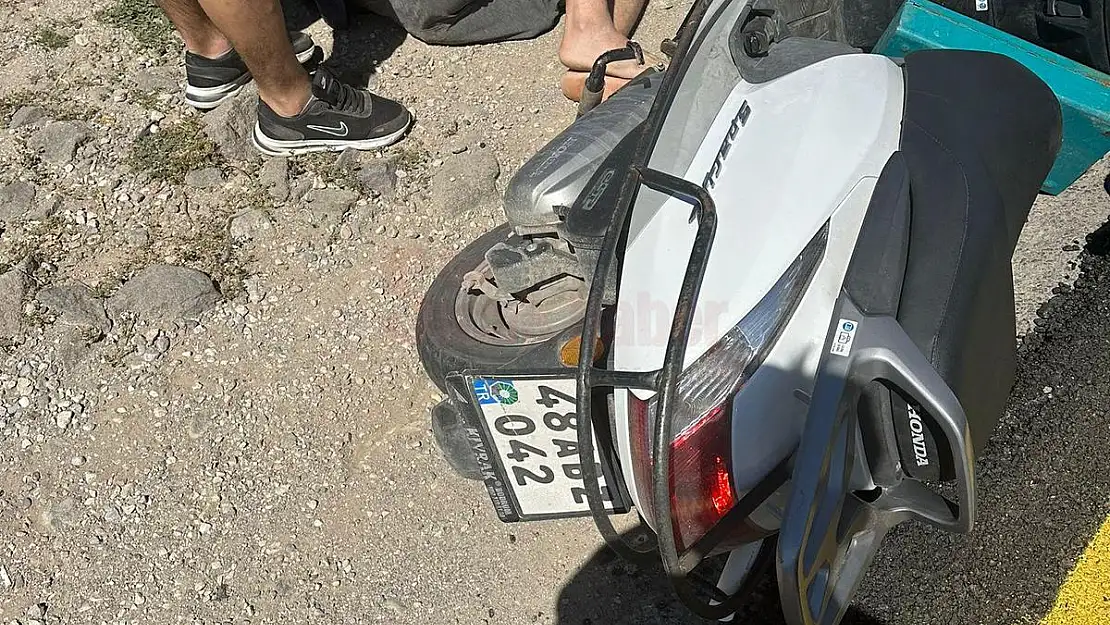 Aracın Kapısına Çarpıp Düşen Sürücü Yaralandı