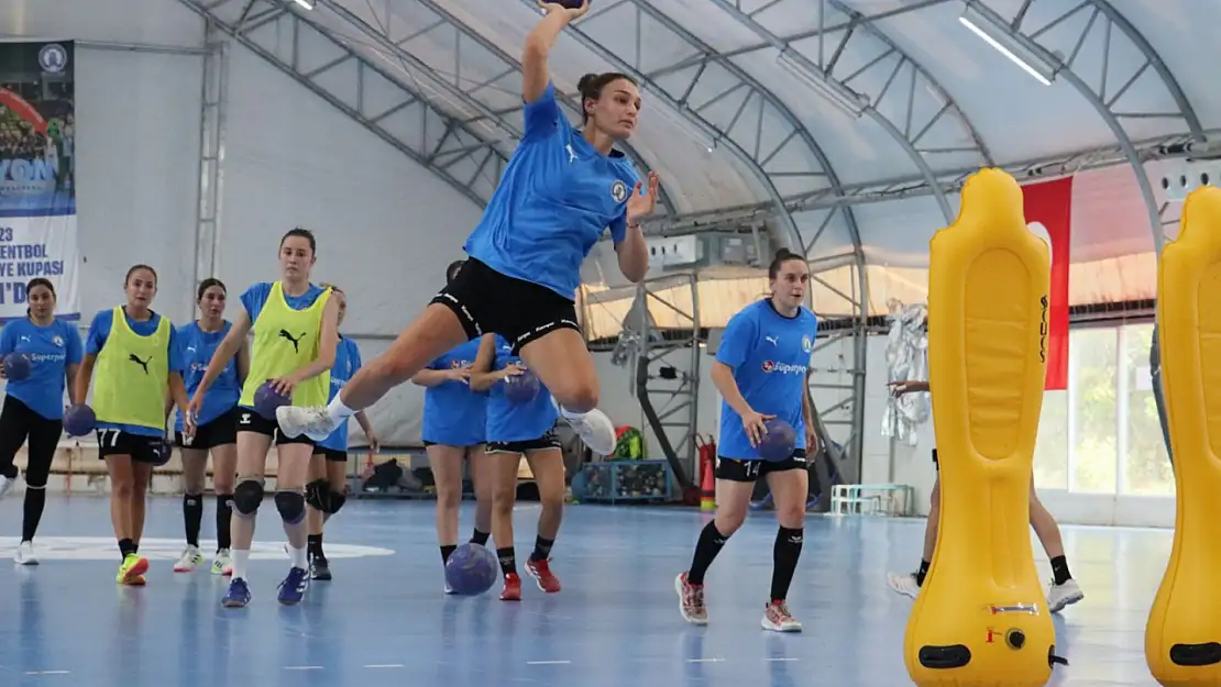 Armada Praxis Yalıkavak spor kadın hentbol takımı yeni sezon hazırlıklarına başladı