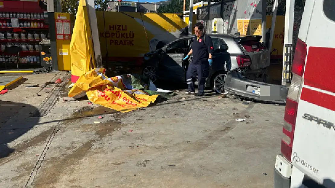 Aşırı Sürat Felaketle Sonuçlandı, 1 Ölü 2 Yaralı