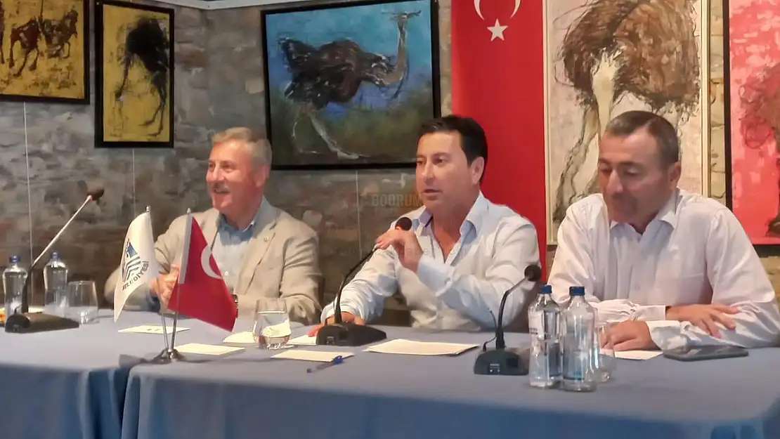 Başkan Aras, Mahalle Muhtarları ile Bir Araya Geldi