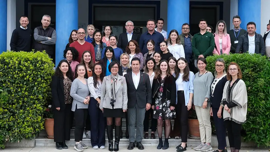 Başkan Aras Personeliyle Bayramlaştı
