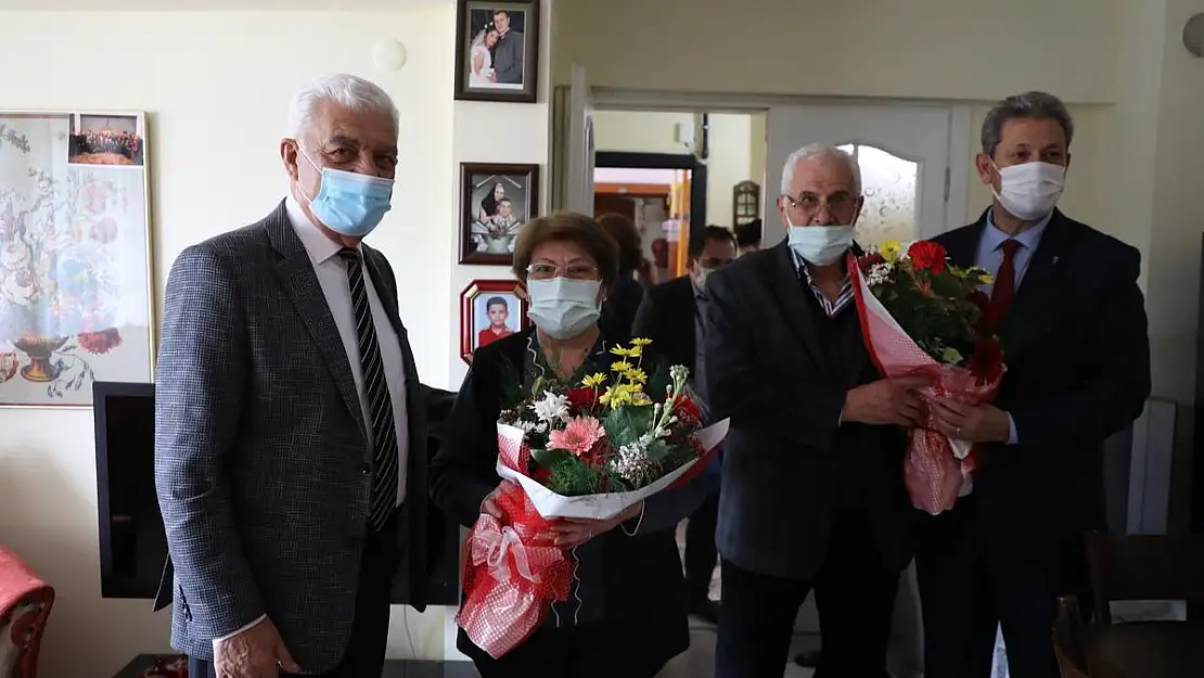 Başkan Gürün'den Yaşlılara Moral Ziyareti