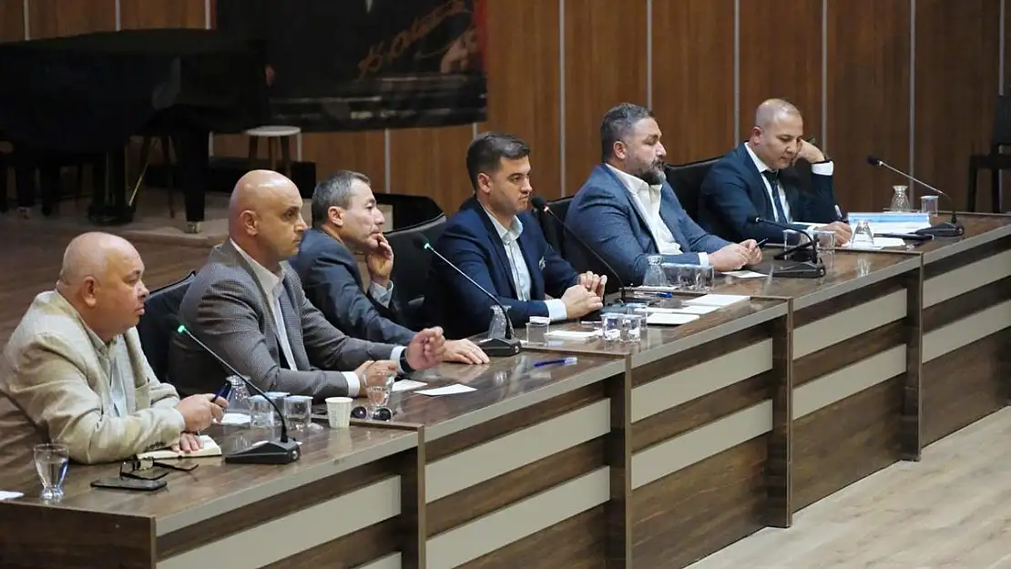 Başkan Mandalinci, Muhtarlarla Bir Araya Geldi