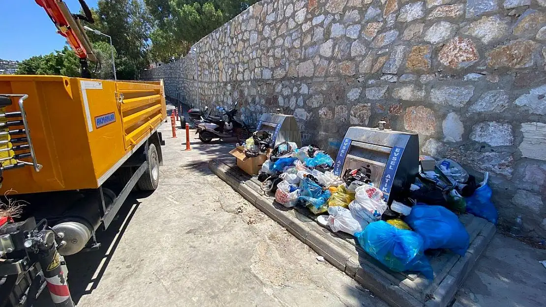 BELEDİYE EKİPLERİ, BAYRAM HAFTASINDA 6 BİN 500 TON ATIK TOPLANDI
