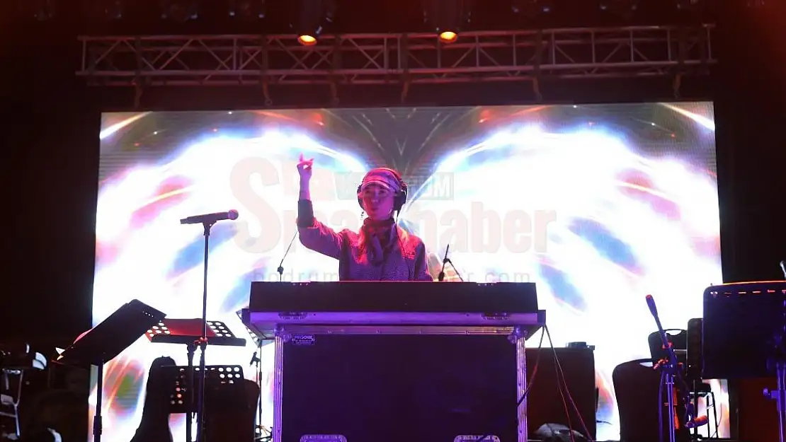 Belediye Meydanında Yılbaşı Konserleri
