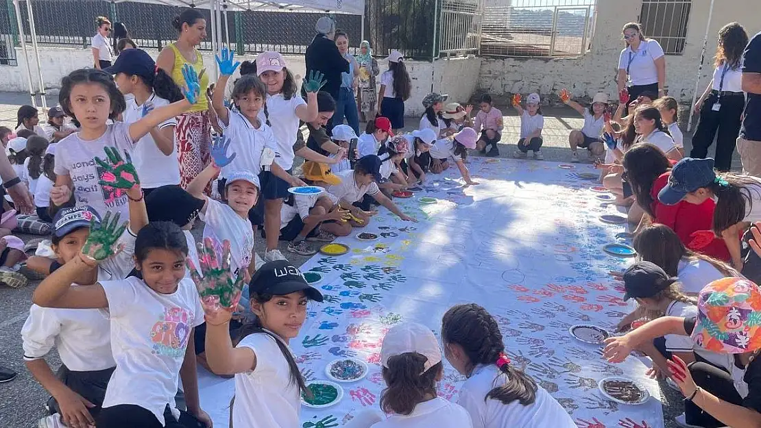 Belediyeden 11 Ekim Dünya Kız Çocukları Günü'nde Anlamlı Etkinlik
