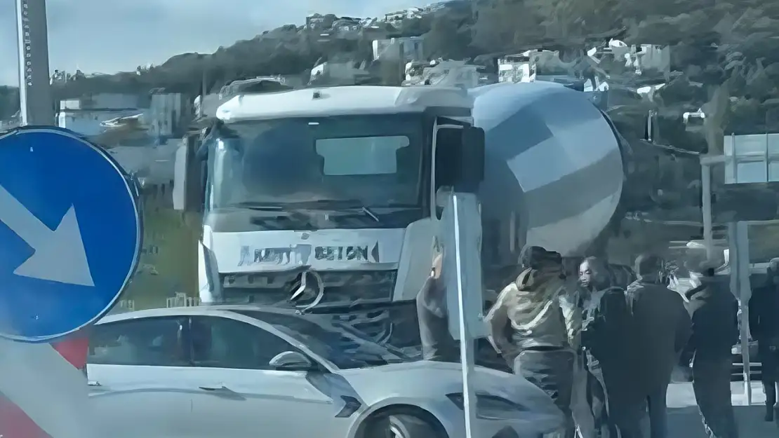 Beton mikserinin karıştığı kaza korkuttu