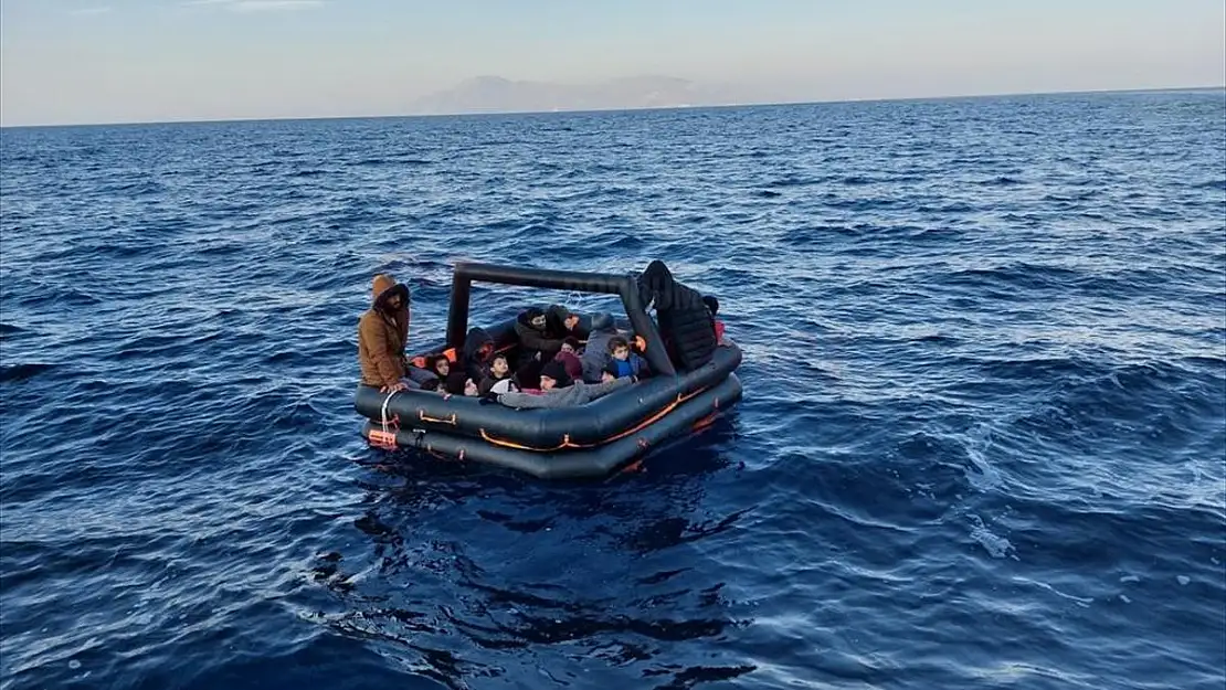 Bodrum Açıklarında 19 Düzensiz Göçmen Kurtarılmıştır