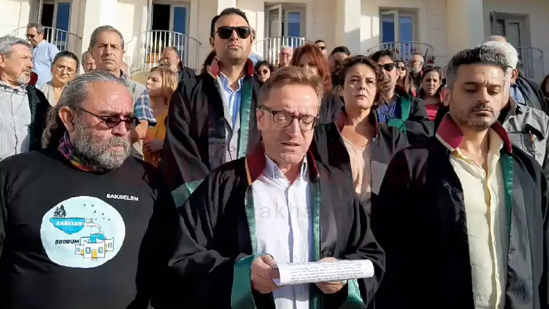 Bodrum Adliyesi Önünde Yargıtay Kararını Protesto Ettiler