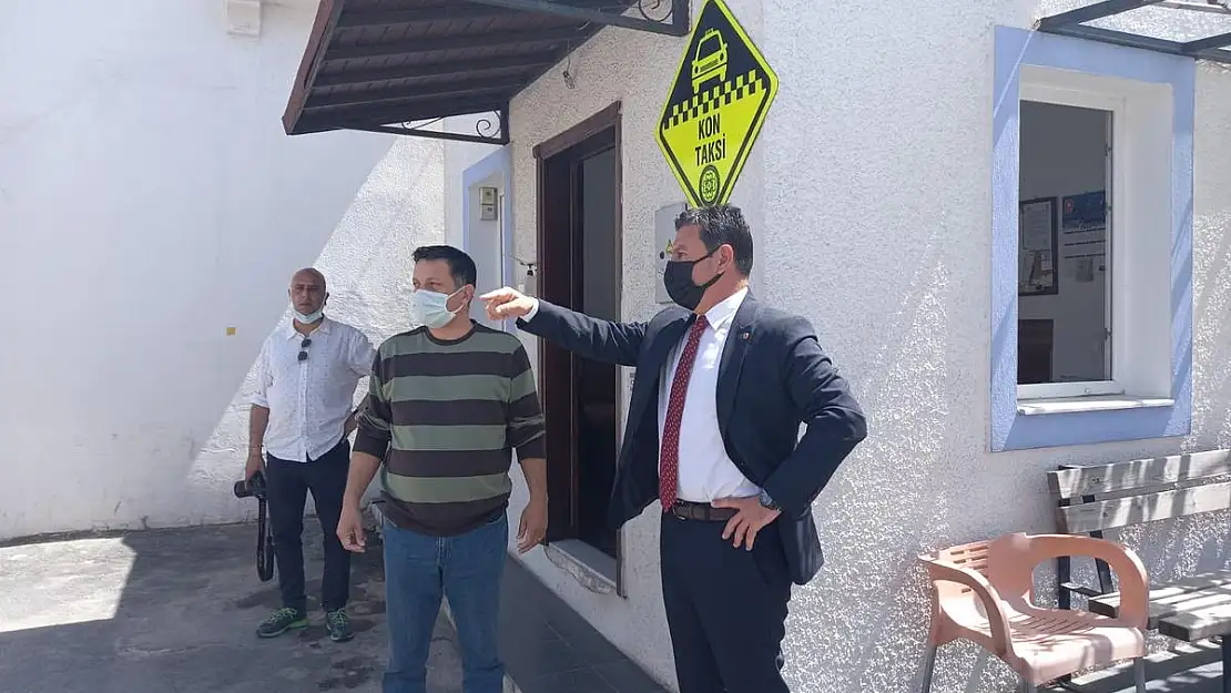 Bodrum Belediye Başkanı Aras, Yol Asfaltlama Çalışmalarını Ziyaret Etti