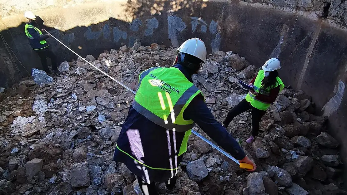 BODRUM BELEDİYESİ, ÇÖKEN SARNIÇ İÇİN HAREKETE GEÇTİ