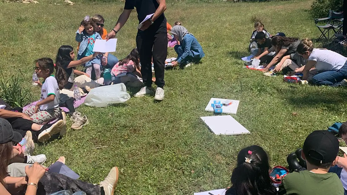 Bodrum'da Çocuklar Aileleriyle Doğanın İzinde