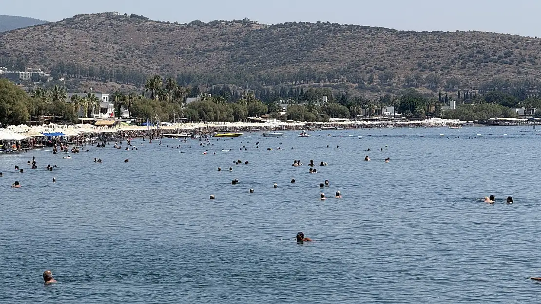 Bodrum'da yaz kavuruyor! Hissedilen sıcaklık 41 dereceyi buldu!