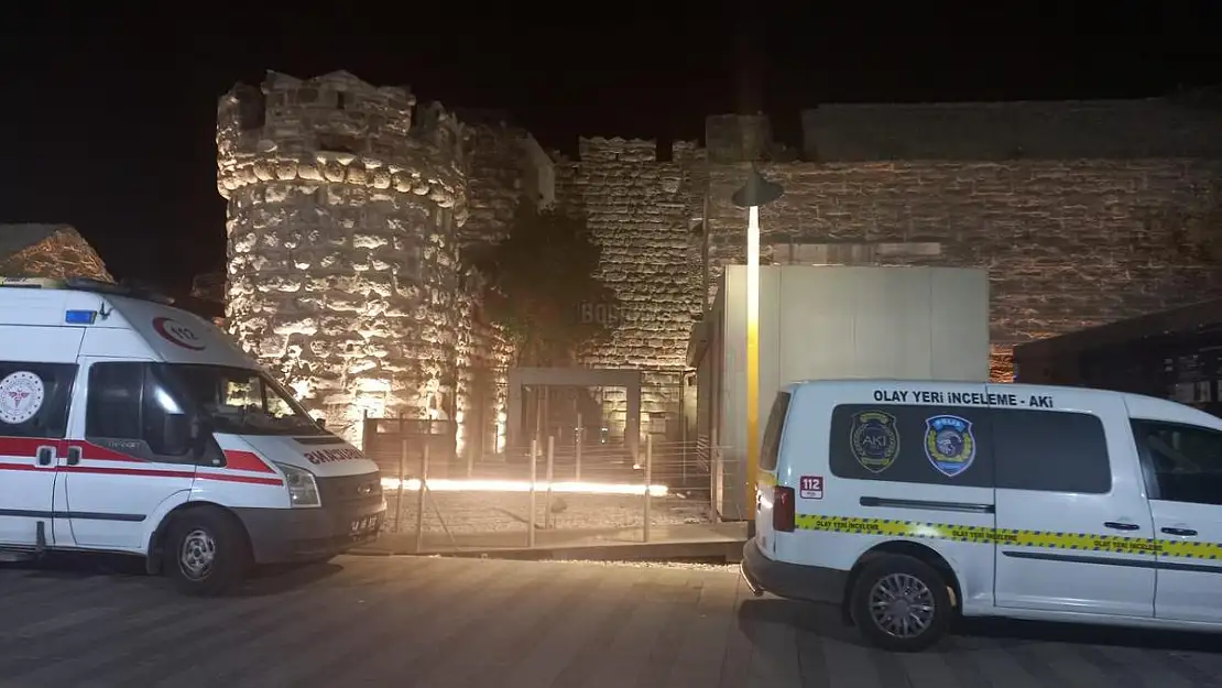 Bodrum Kalesinden Atlayarak İntihar Etti