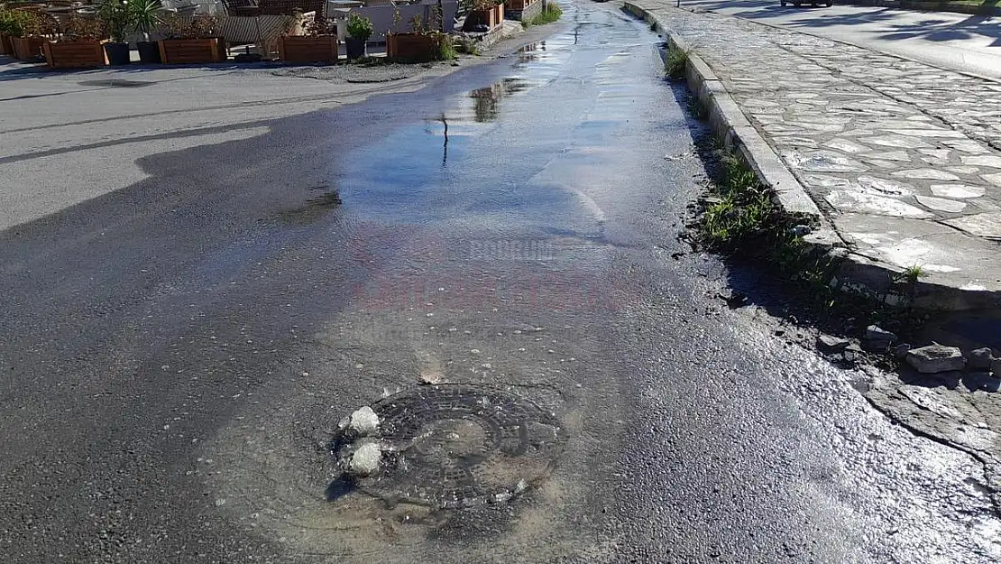 Bodrum Sokaklarını Kanalizasyon Suları Bastı