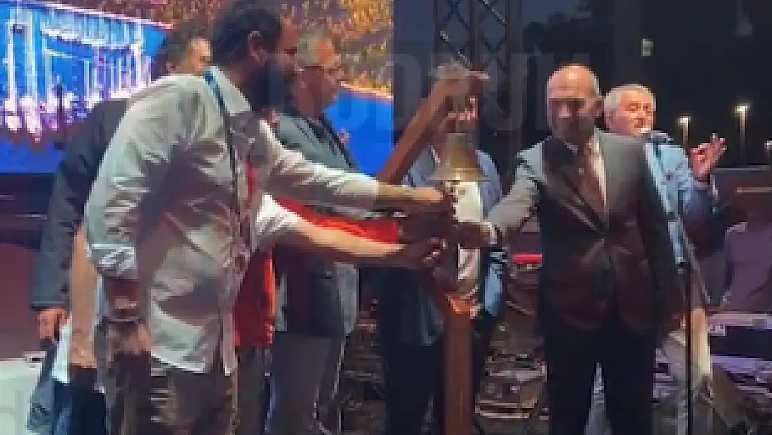 Bodrum Susuzluktan Kırılırken Birim Yetkilisi Etkinliklerde Poz Veriyor