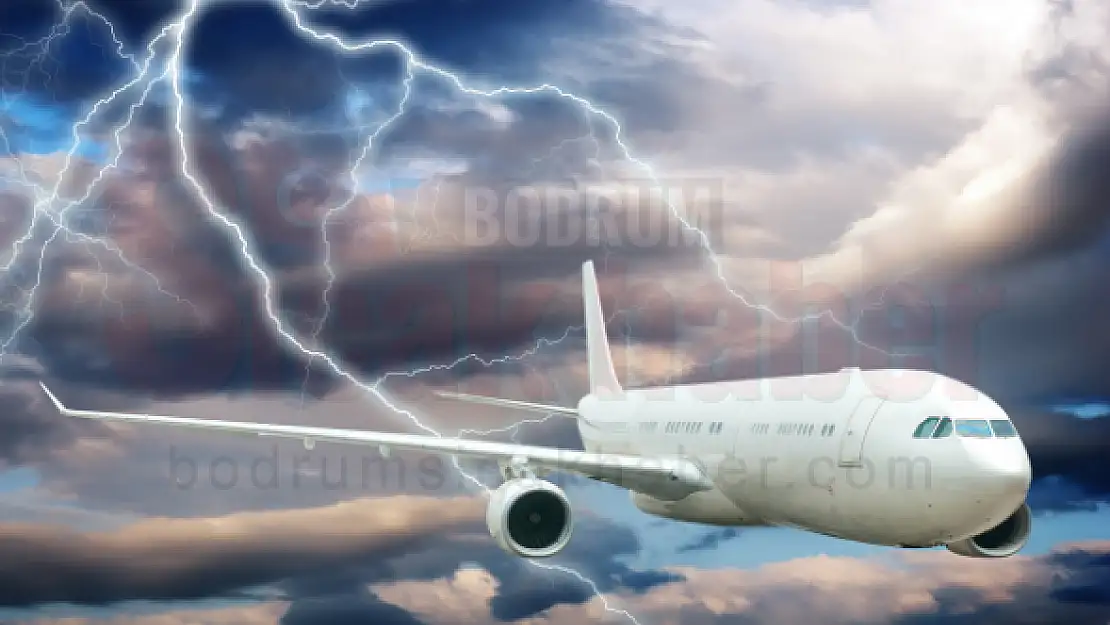 Bodrum Uçağına Yıldırım İsabet Etti
