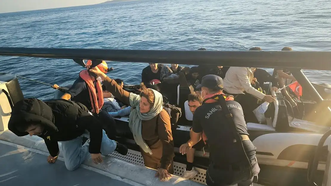 Bodrum'da 100 Düzensiz Göçmen Yakalandı: 2 Gözaltı