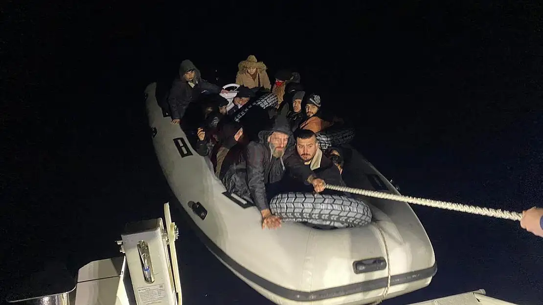 Bodrum'da 17 Düzensiz Göçmen Kurtarıldı