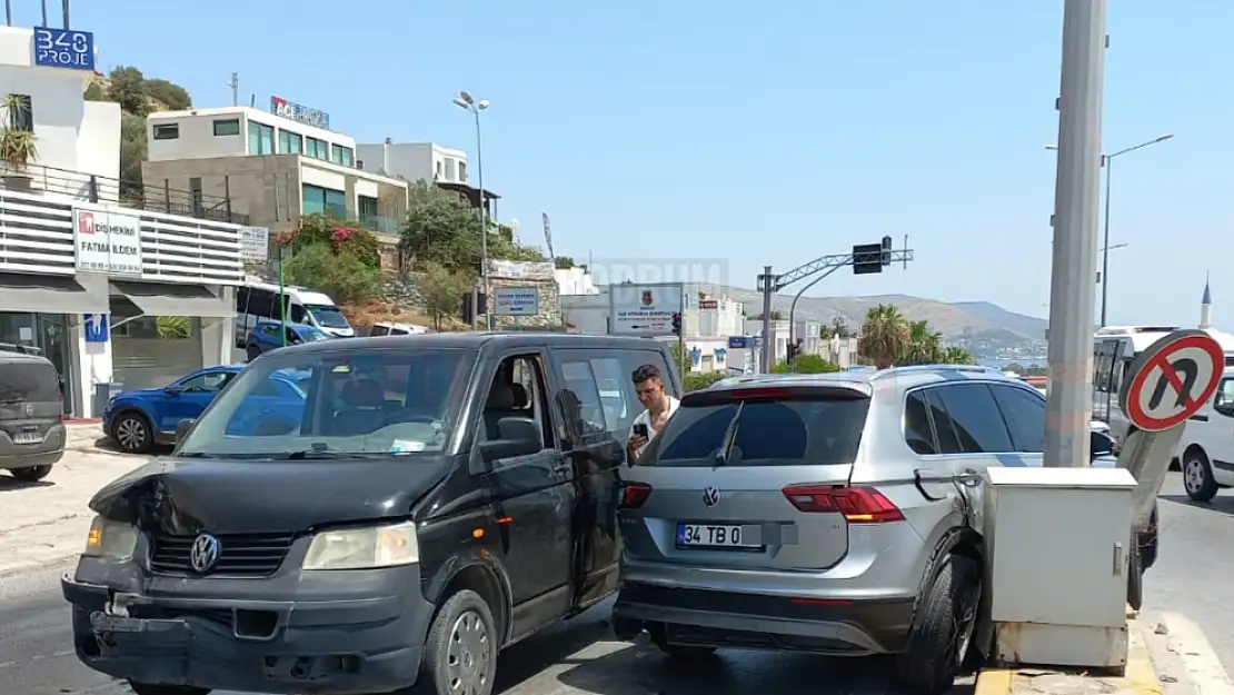 Bodrum'da 2 Aracın Çarpıştığı Kazada 1 Kişi Yaralandı