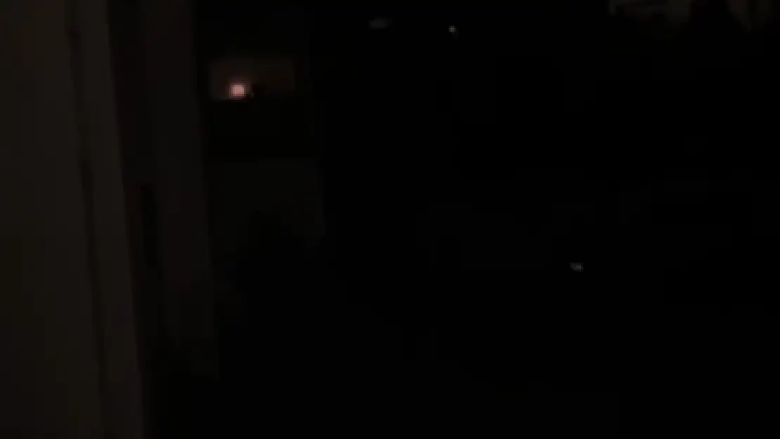 Bodrum'da Bir Anne İsyan Etti, Elektrikler 14 Saattir Kesik Çocuğum Dondu