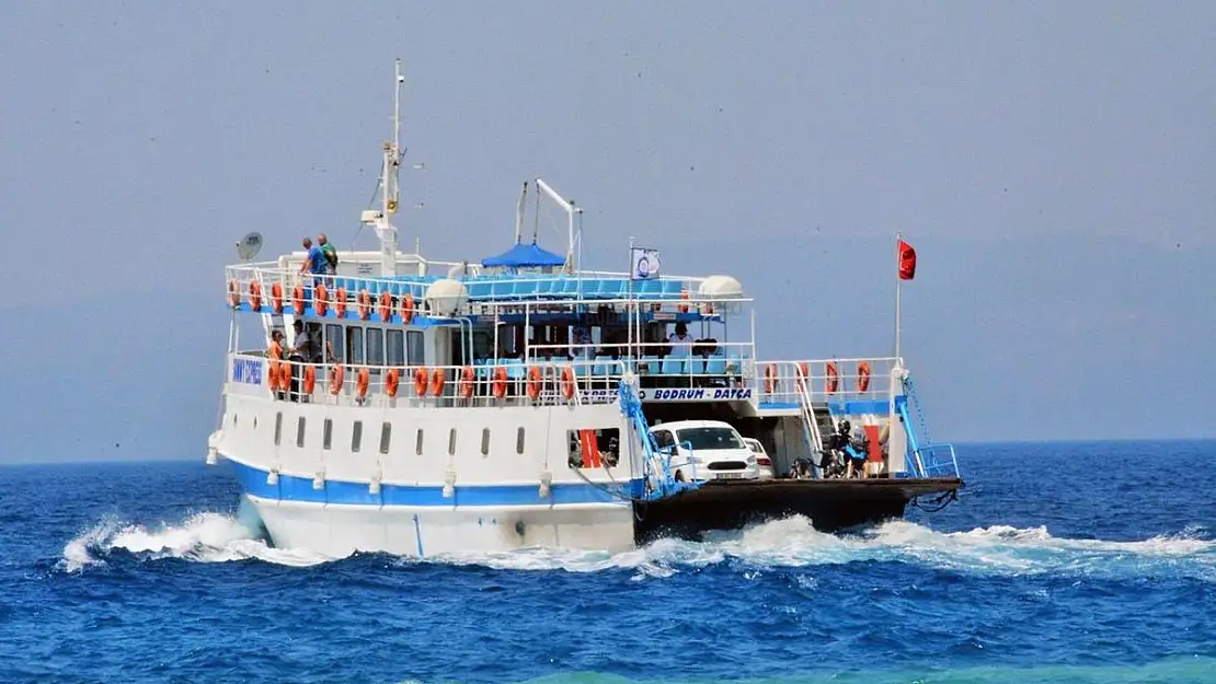 Bodrum'da Fırtına Sebebi ile Feribot Seferleri İptal Edildi