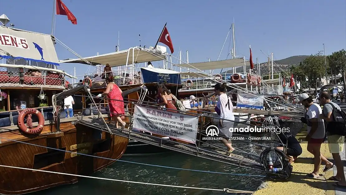 Bodrum'da günlük tekne turlarına talep arttı