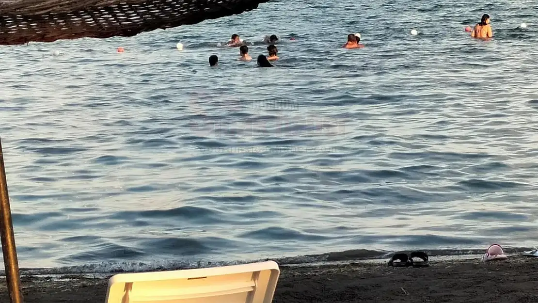 Bodrum'da Kasım Ayında Denize Girdiler