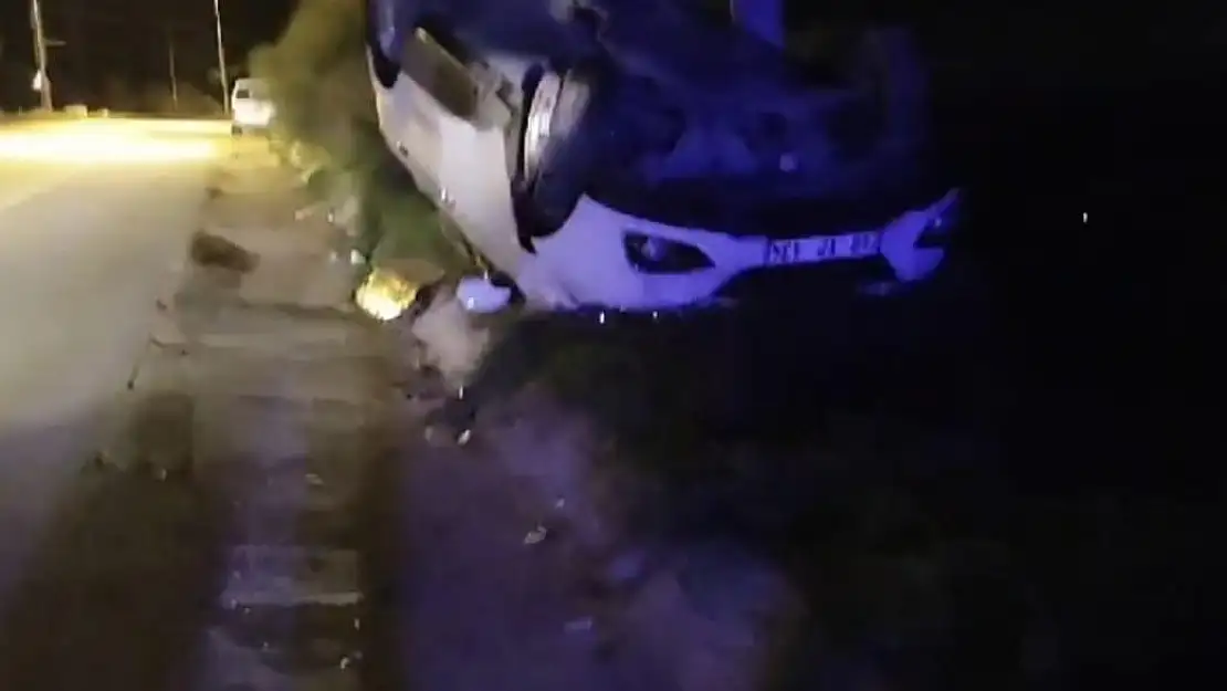 Bodrum'da Kontrolden Çıkan Araç Yol Kenarına Devrildi
