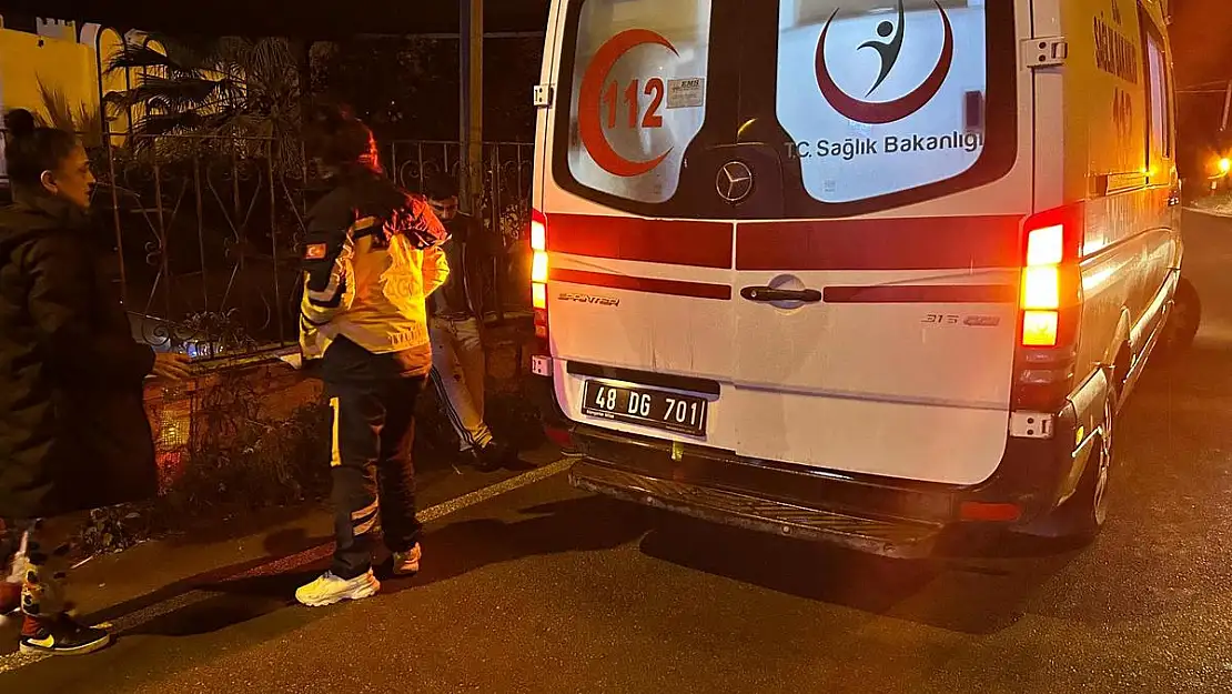 Bodrum'da Motosiklet Kazası: Islak Zeminde Kayarak Yaralandı