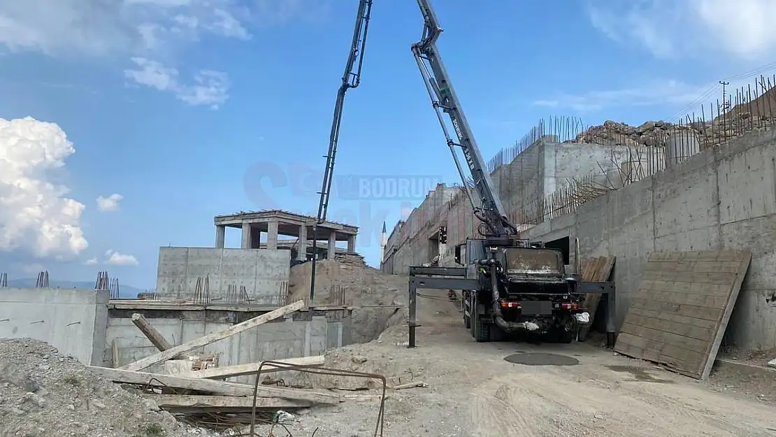 Bodrum'da Özel İzinle İnşaatlar Devam Ediyor