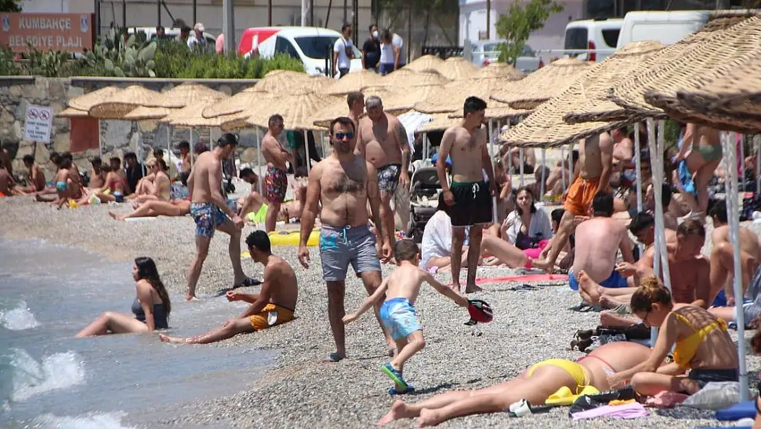 Bodrum'da Sahiller Hareketlendi