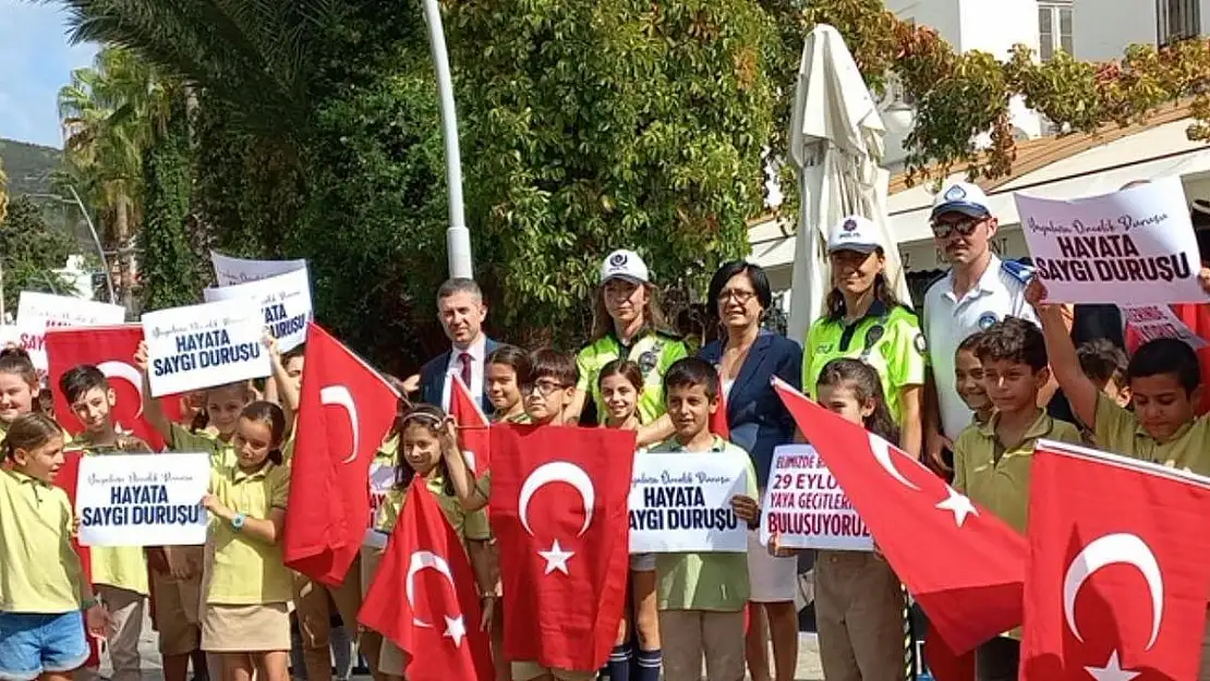 Bodrum'da 'Yayalara Öncelik Duruşu, Hayata Saygı Duruşu' Etkinliği Düzenlendi